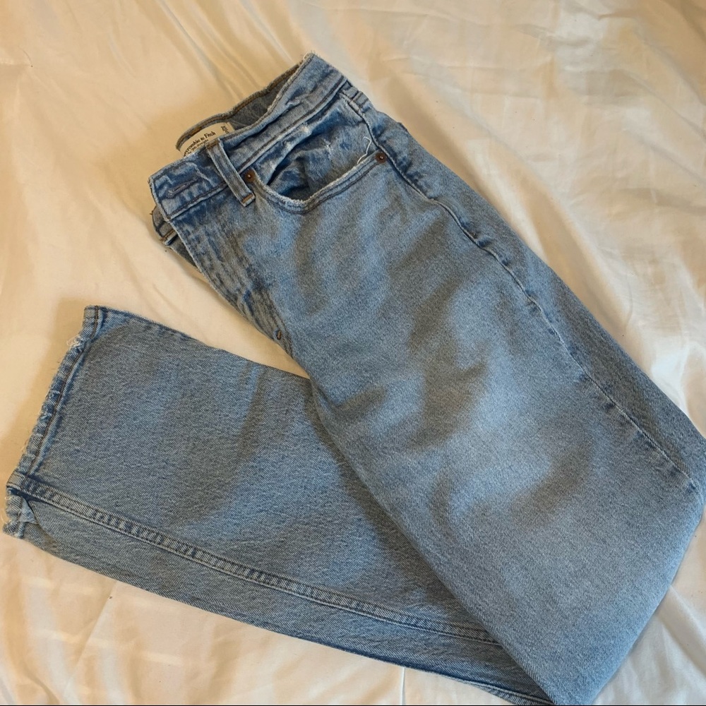 Abercrombie & Fitch 90’s Straight Ultra High Rise